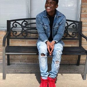 Meet your Posher, Jeramiah